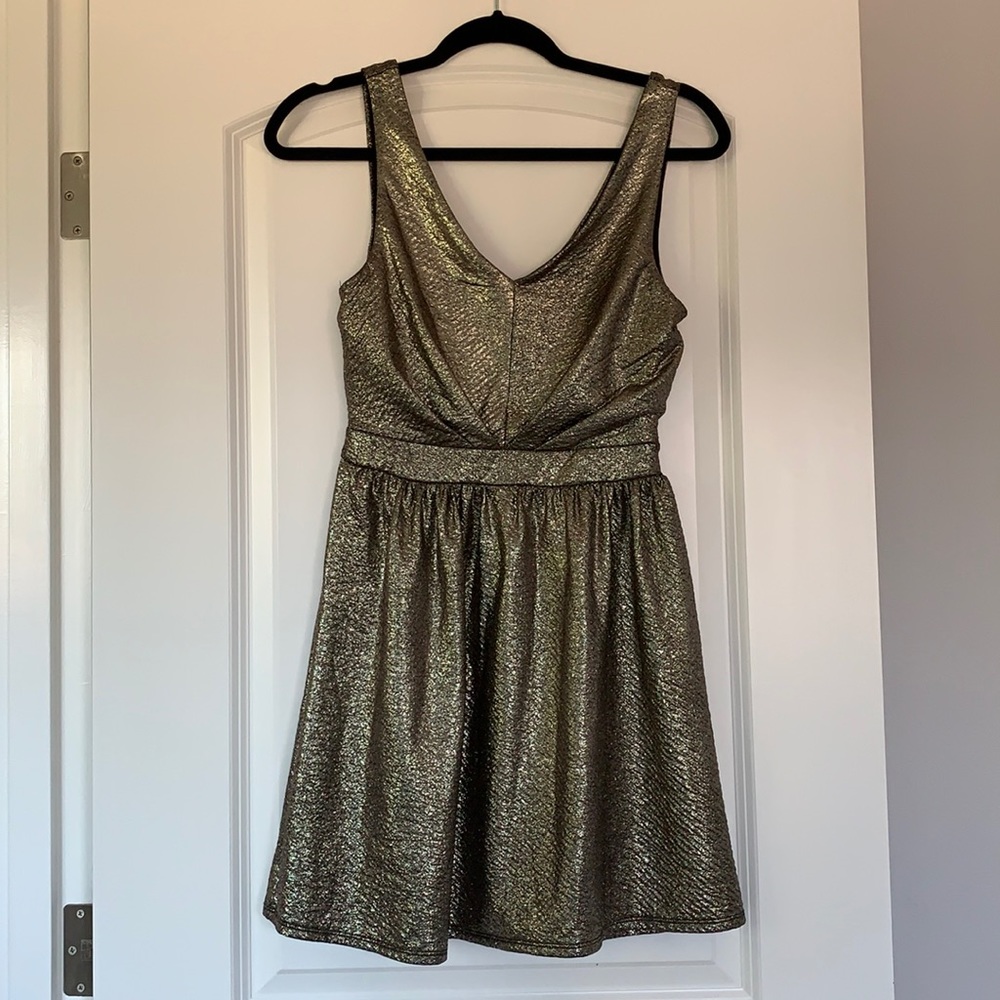 Gold/Black V Neck Metallic Dress Size S
